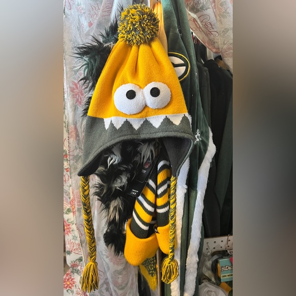 NWT! ‘47 Youth Packers Hat Googly Eyes Face Ear Flaps & Tassles - Picture 1 of 7